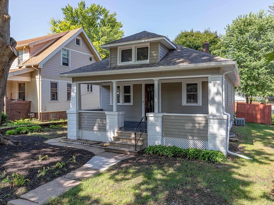 425 41st St, Moline, IL 61265 Zillow