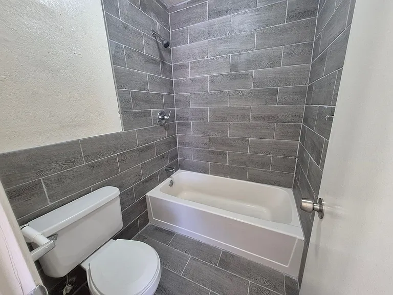 2173 S 1st Ave — Photo 10