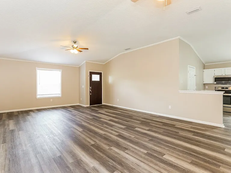 3030 Caroline Crest Dr E — Photo 5
