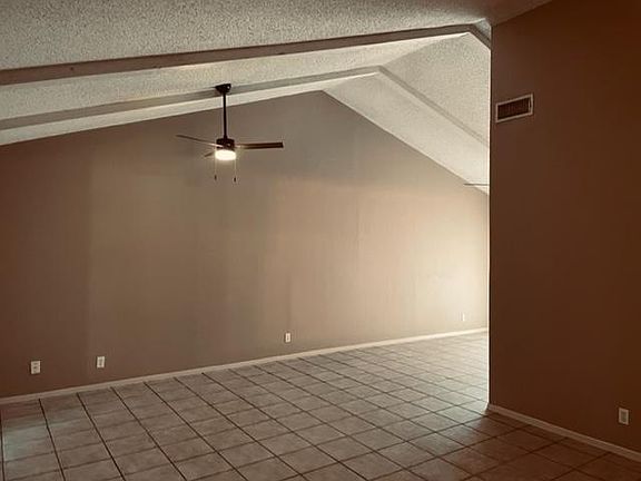 5th image of 77208 Creekside Dr #C