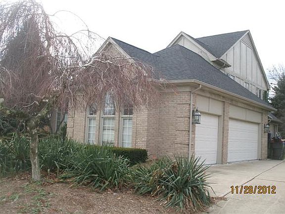 2nd image of 54651 Birchfield Dr E