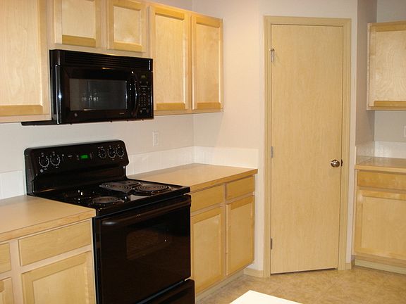 2nd image of 7330 178th St E