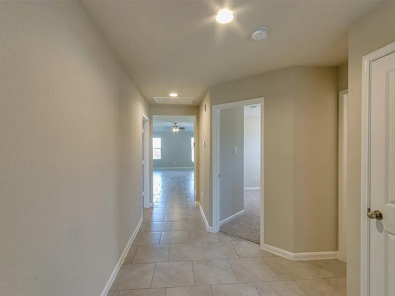 2213 Del Mar — Photo 5