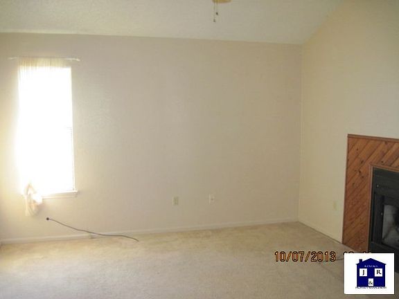 4th image of 206 Blanket Dr