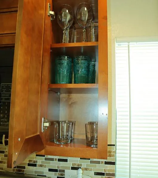 807 Adams St — Photo 12