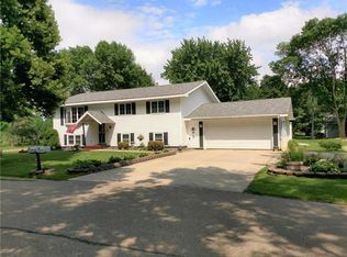1652 N 5th St, Montevideo, MN 56265