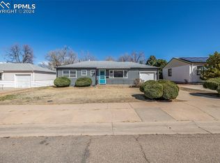 1217 Alexander Cir, Pueblo, CO 81001