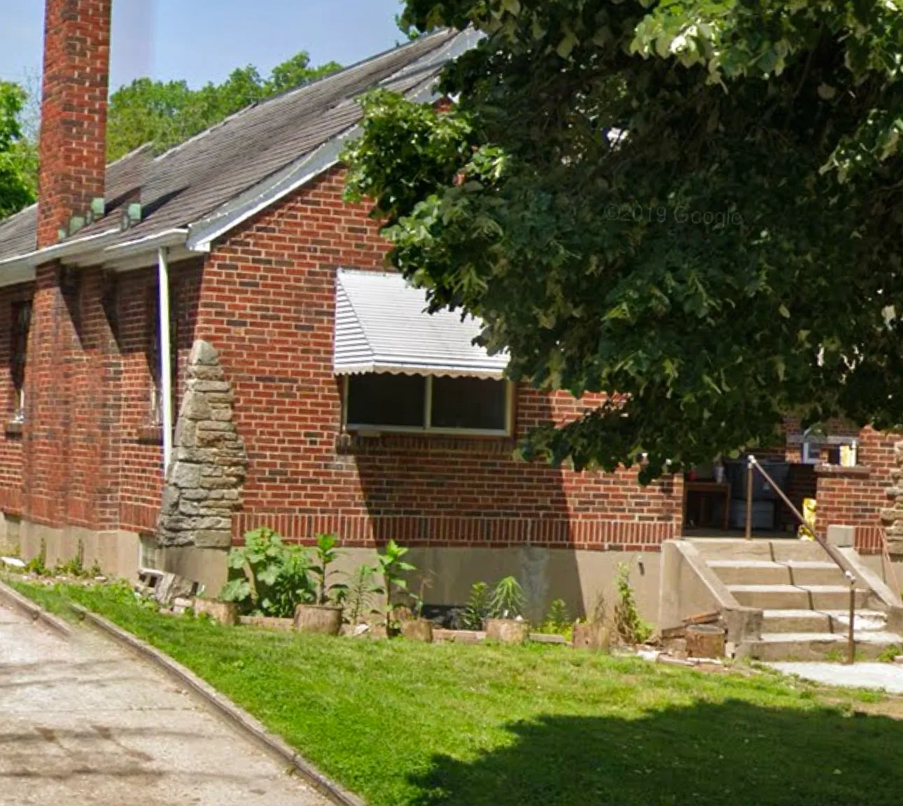 5415 Grafton Ave — Photo 1