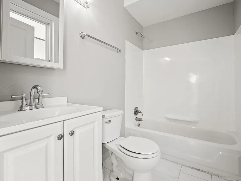 362 Republic St — Photo 15