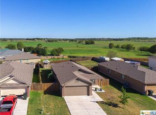 207 Talon Dr, Luling, TX 78648