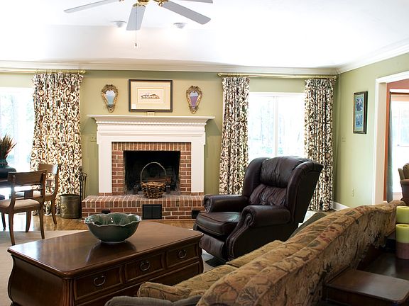3rd image of 2982 Golden Eagle Dr E