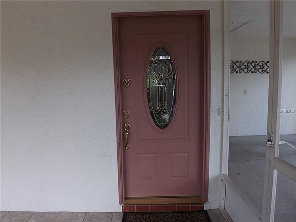 2nd image of 2028 Heathfield Cir