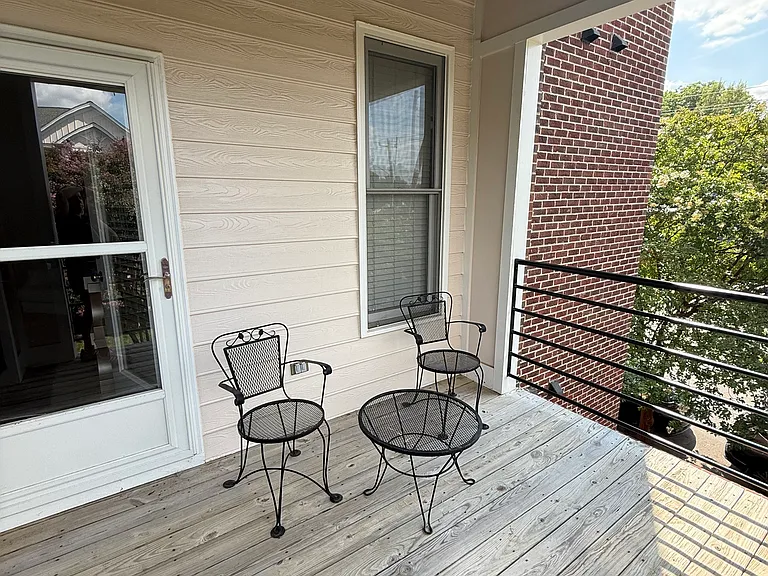 710 N Person St #201 — Photo 10