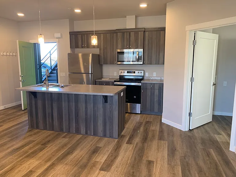 1140 SW 27th St #102 — Photo 16