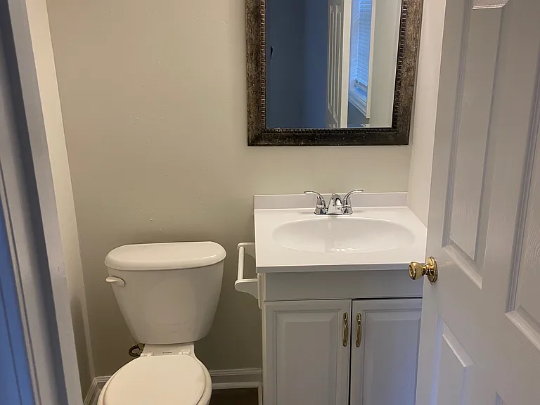 807 Evening Shade Ln — Photo 9