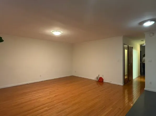 176 Bay 43 St #2, Brooklyn, NY 11214