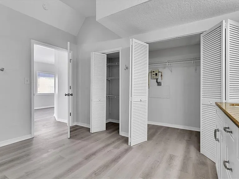 6008 N Tampa St — Photo 25