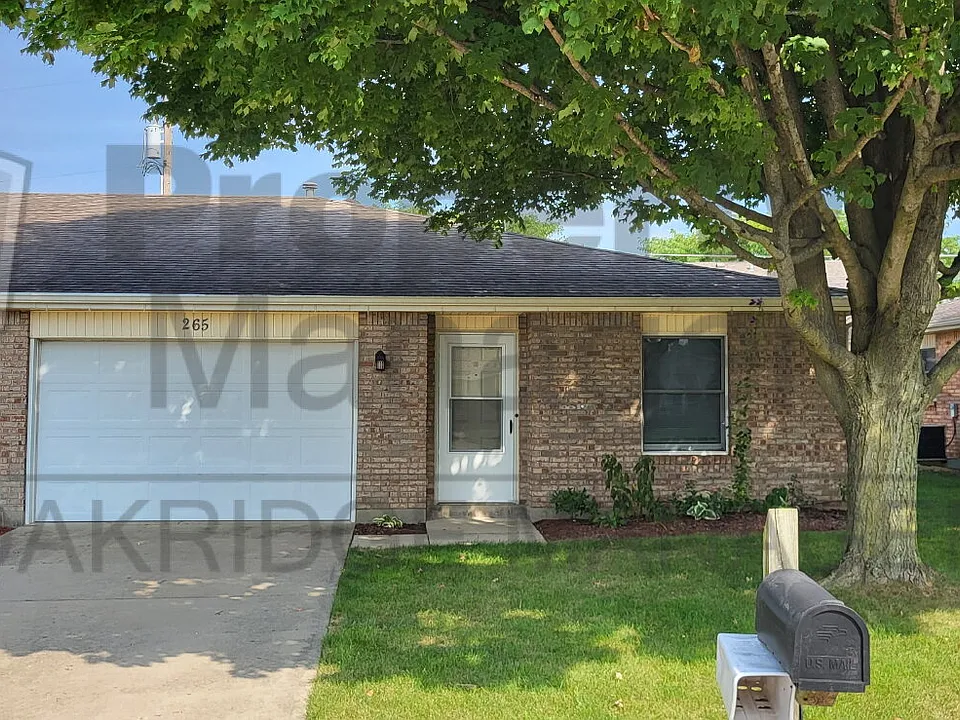 265 Woodlawn Dr
