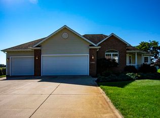 20166 Amethyst Dr, Goshen, IN 46528