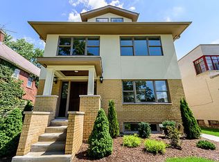 5921 N Kenneth Ave, Chicago, IL 60646