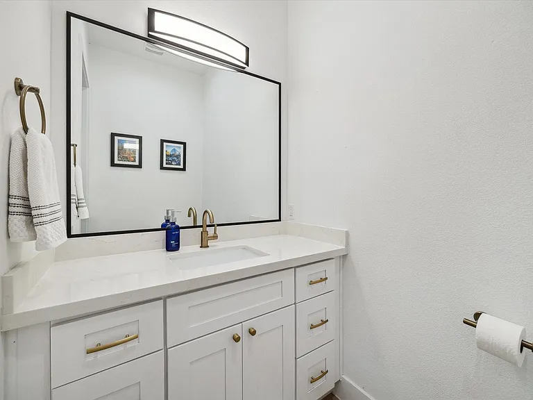 5021 Creekmont Dr — Photo 6