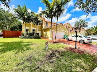 15885 SW 61st Way, Miami, FL 33193
