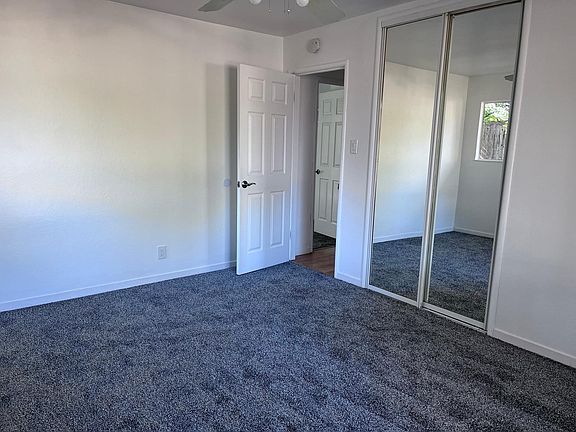 Bedroom Two/Seomra Leapa a D_