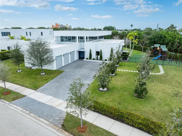 16601 Sunset Way, Weston, FL 33326