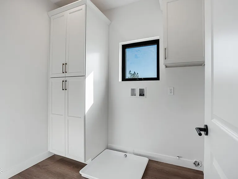 136 N Oakview Dr #103 — Photo 30