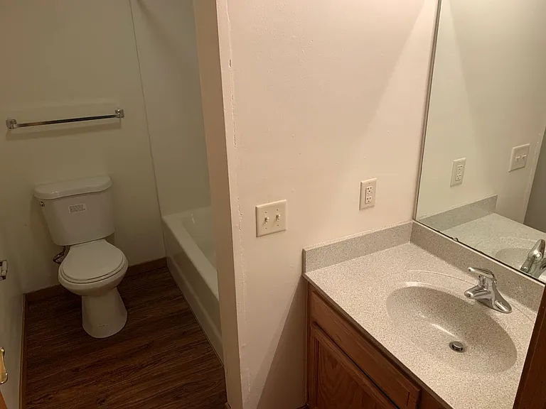 Belle Harbor offers one, two, and three bedroom lofts — Photo 13
