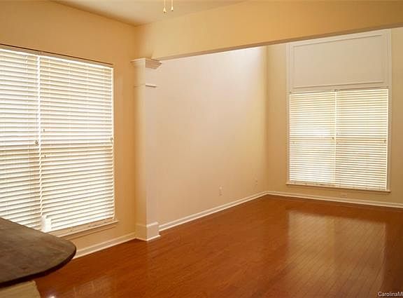 4th image of 3403 Laurenhurst Ln