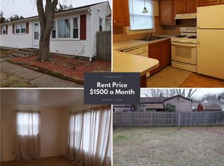 72 Deerfield Dr, Warwick, RI 02886