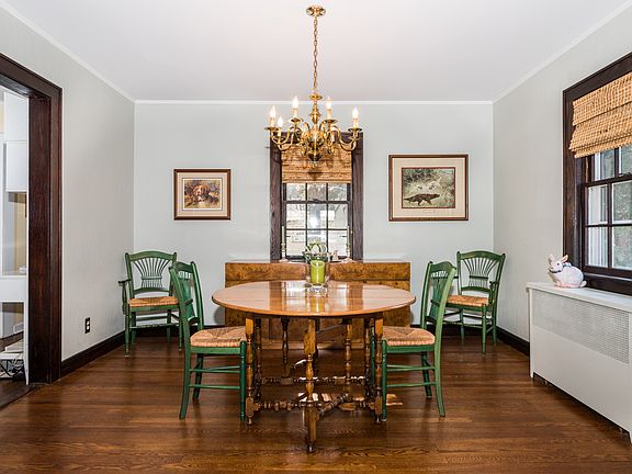 5th image of 35 Coolidge St