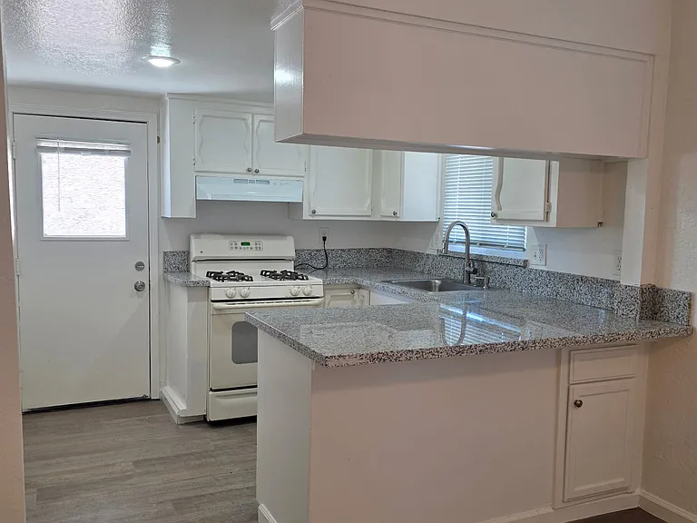 5063 Central Ave — Photo 1