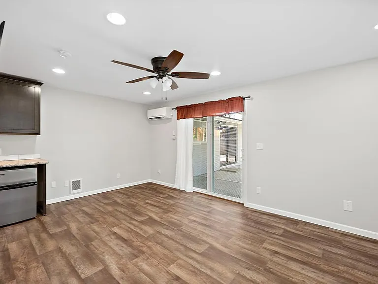 62 Queets St — Photo 31