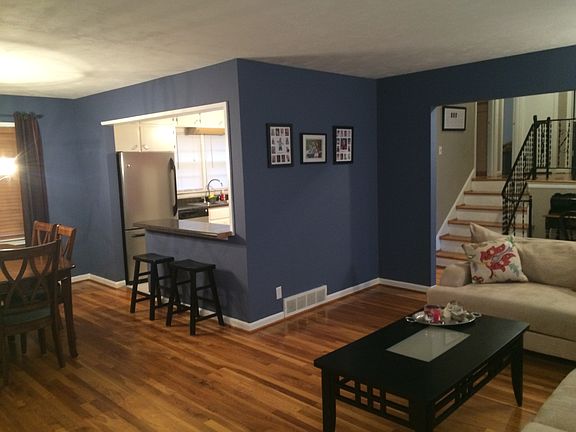 3rd image of 3111 McMahan Blvd