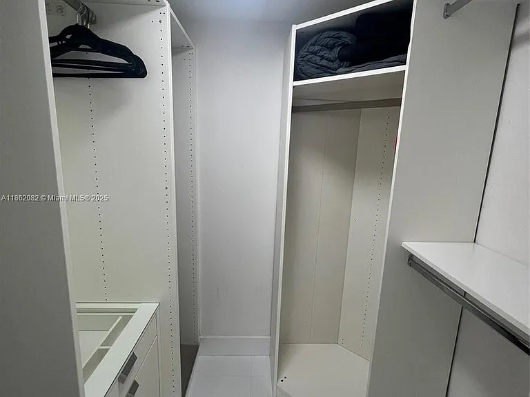 100 Lincoln Rd #1022 — Photo 32