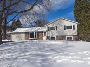 1704 James Pl, Burnsville, MN 55337