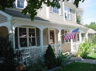 40 Curran Rd, Cumberland, RI 02864