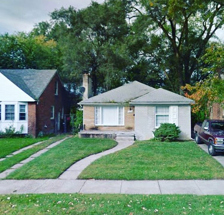 1st image of 19775 Sussex St