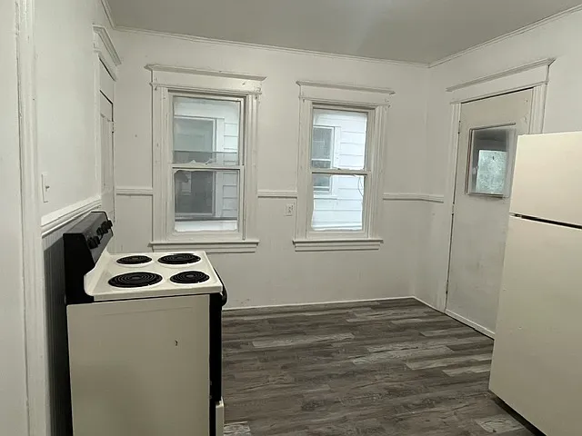 59 Hobart St #1 — Photo 4