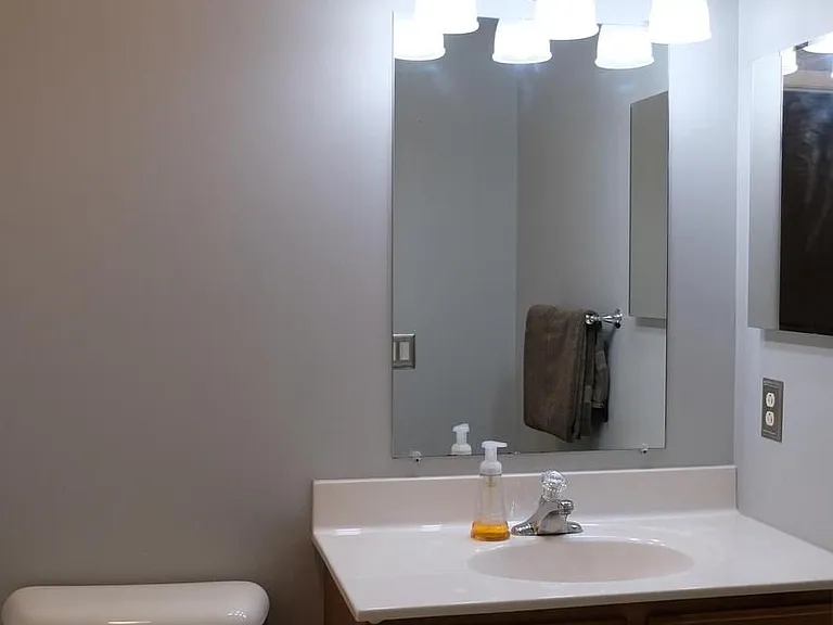 100 Parker Ave #12 — Photo 24