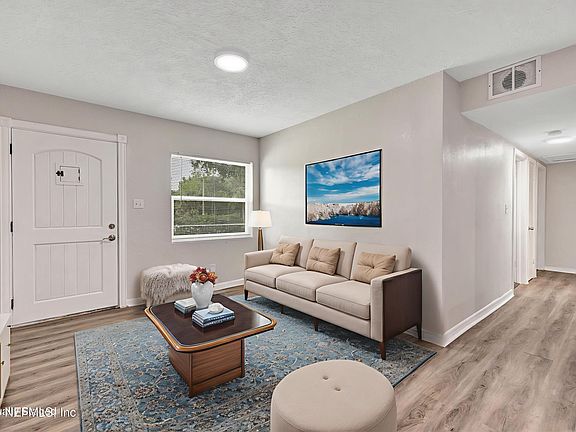 5th image of 10628 CRAIG Drive