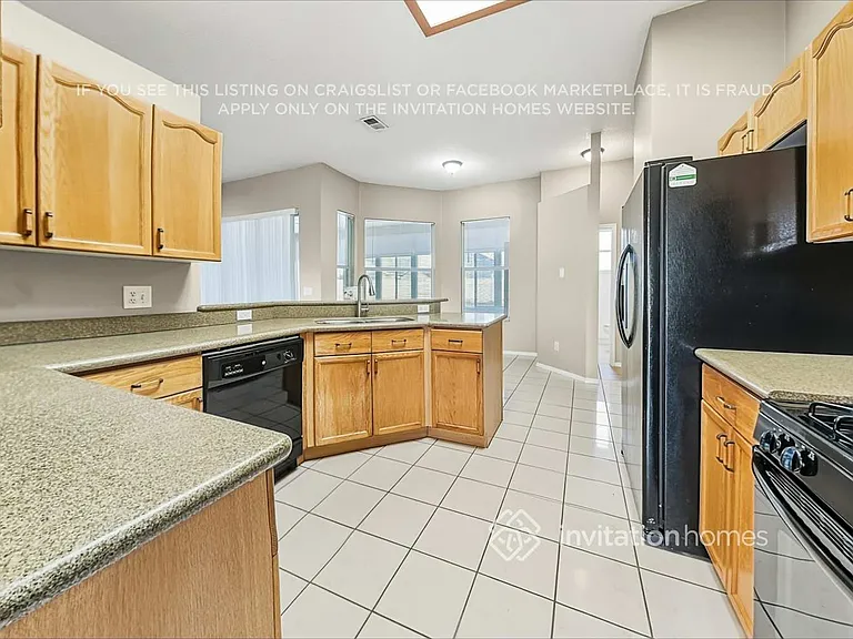 28141 Brokenmead Path — Photo 10