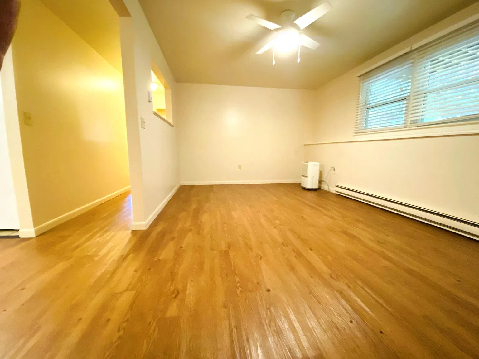 2 bed, 875 sqft, $1,400 — Photo 4