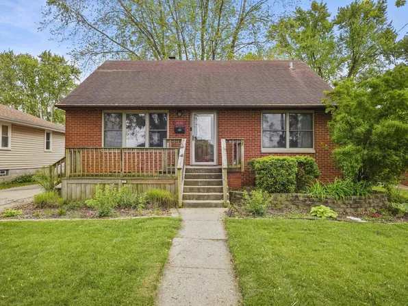 2836 Laporte St, Highland, IN 46322