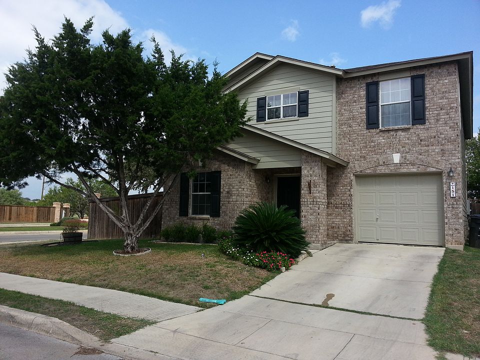 1st image of 151 Adelaide Oaks