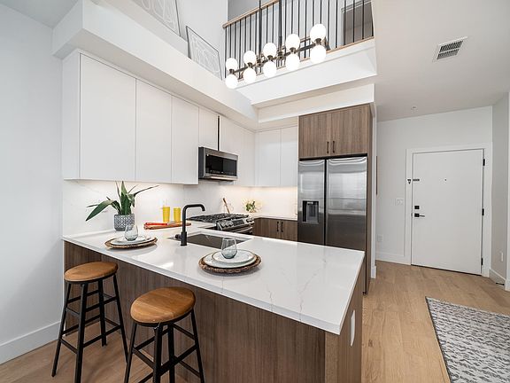 4th image of 10 Brinkerhoff St #302