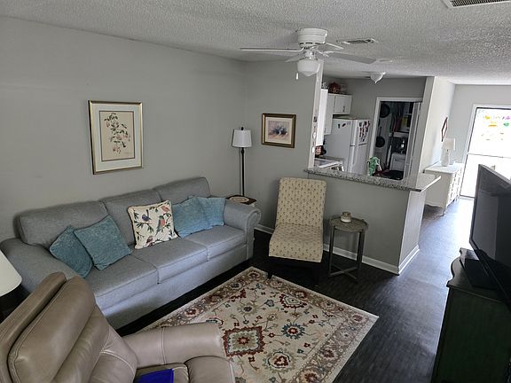 3rd image of 1224 Meadow Park Ln #B