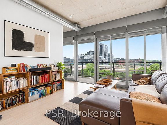 2nd image of 170 Bayview Ave #508